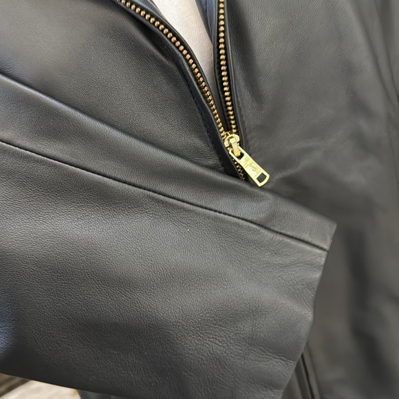 Cole Haan Women’s Wing Collar Leather Jacket - Picture 9 of 16